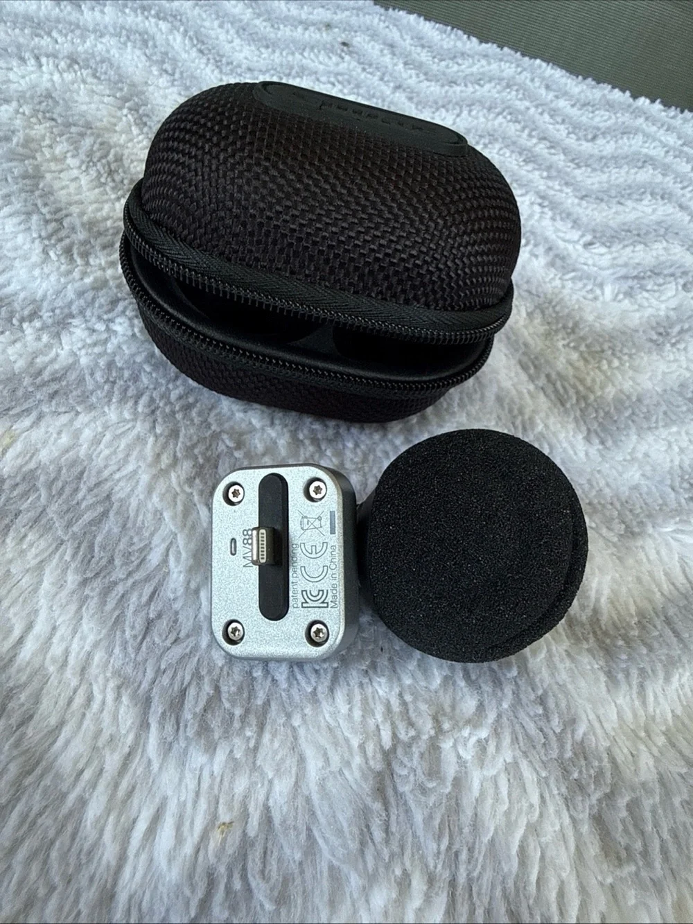 Shure MV88 Silver Lightning Mobile Microphone